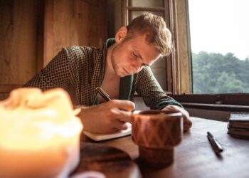 n this blog post, we will discuss how to make a good title for a book, exploring key components, strategies, and pitfalls to avoid while learning how to make a good title for a book that resonates with the target audience.